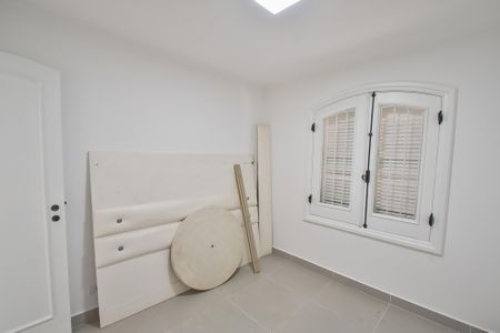 Casa para alugar com 330m², 5 quartos e 3 vagas Casa para alugar com 330m², 5 quartos e 3 vagasSuíte 5