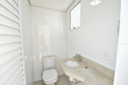 Casa para alugar com 330m², 5 quartos e 3 vagas Casa para alugar com 330m², 5 quartos e 3 vagasBanheiro de serviço