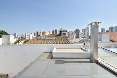 Casa para alugar com 330m², 5 quartos e 3 vagas Casa para alugar com 330m², 5 quartos e 3 vagasVista da suíte 3