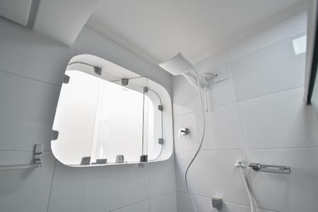 Casa para alugar com 330m², 5 quartos e 3 vagas Casa para alugar com 330m², 5 quartos e 3 vagasBanheiro da suíte 4