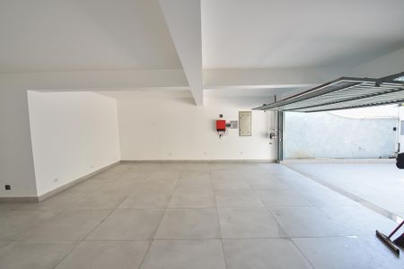 Casa para alugar com 330m², 5 quartos e 3 vagas Casa para alugar com 330m², 5 quartos e 3 vagasGaragem