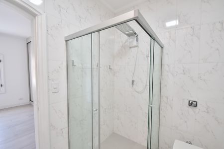 Casa para alugar com 330m², 5 quartos e 3 vagas Casa para alugar com 330m², 5 quartos e 3 vagasBanheiro da suíte 3