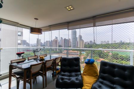 Apartamento à venda com 110m², 3 quartos e 2 vagasVaranda