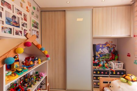 Apartamento à venda com 110m², 3 quartos e 2 vagasQuarto 2