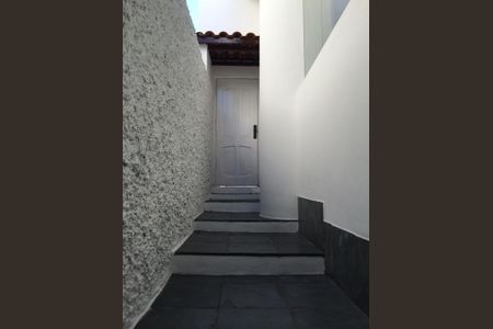 Casa à venda com 214m², 3 quartos e 2 vagasFoto 04