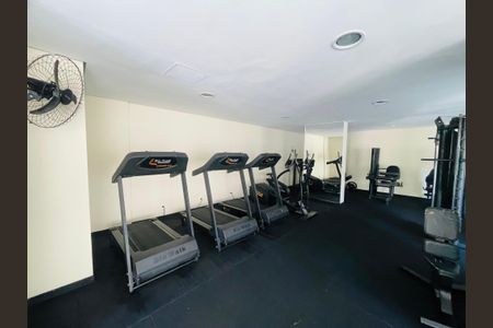 Apartamento à venda com 81m², 3 quartos e 2 vagasAcademia