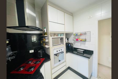 Apartamento à venda com 81m², 3 quartos e 2 vagasCozinha