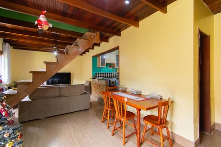 Casa à venda com 280m², 3 quartos e 6 vagas