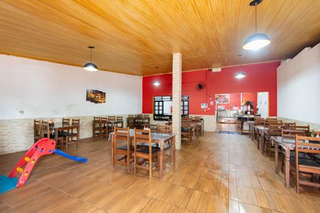 Casa à venda com 280m², 3 quartos e 6 vagas