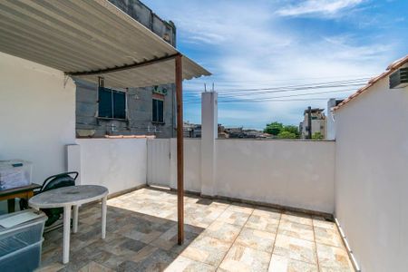 Casa à venda com 97m², 2 quartos e sem vaga Casa à venda com 97m², 2 quartos e sem vagaVaranda