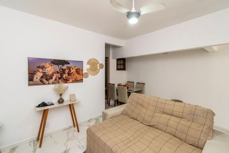 Sala de casa à venda com 2 quartos, 97m² em Manguinhos, Rio de Janeiro