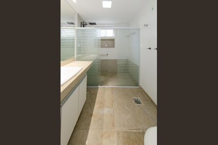 Apartamento para alugar com 158m², 4 quartos e 3 vagas Apartamento para alugar com 158m², 4 quartos e 3 vagasBanheiro suíte