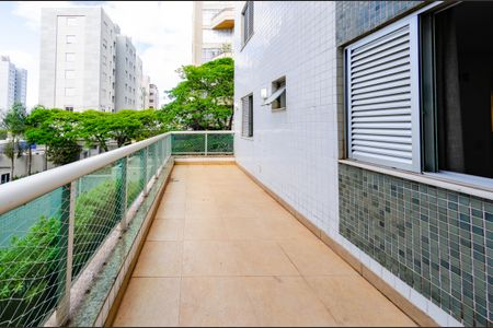 Apartamento para alugar com 158m², 4 quartos e 3 vagas Apartamento para alugar com 158m², 4 quartos e 3 vagasÁrea privativa/Varanda