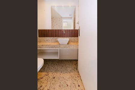 Apartamento para alugar com 158m², 4 quartos e 3 vagas Apartamento para alugar com 158m², 4 quartos e 3 vagasLavabo