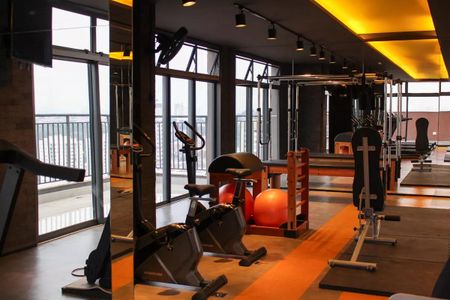 Apartamento à venda com 64m², 2 quartos e 1 vaga Apartamento à venda com 64m², 2 quartos e 1 vagaÁrea comum - Academia