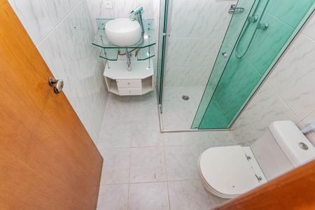 Apartamento à venda com 66m², 2 quartos e 2 vagasBanheiro Social