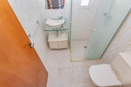 Apartamento à venda com 66m², 2 quartos e 2 vagasBanheiro da Suíte