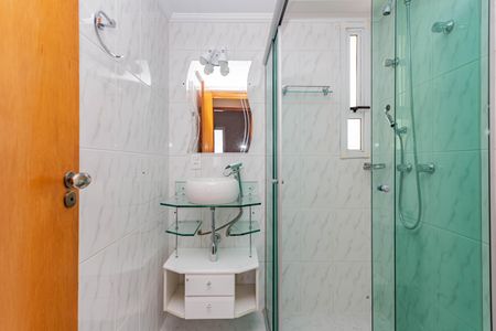 Apartamento à venda com 66m², 2 quartos e 2 vagasBanheiro Social