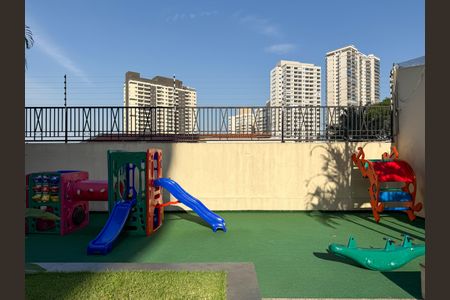 Apartamento à venda com 66m², 2 quartos e 2 vagasÁrea comum - Playground
