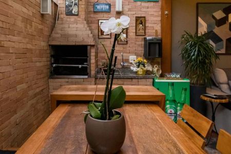 Casa de condomínio à venda com 110m², 2 quartos e 2 vagasFoto 01