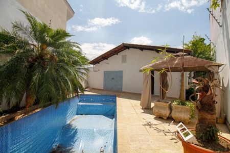 Casa à venda com 400m², 4 quartos e 3 vagasPiscina