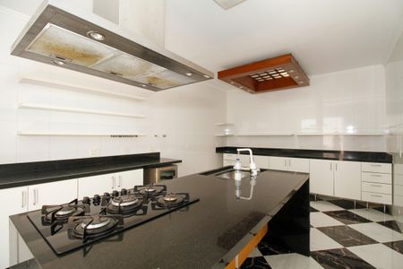 Casa à venda com 400m², 4 quartos e 3 vagasCozinha