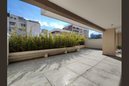 Apartamento à venda com 120m², 3 quartos e 2 vagasÁrea comum - Playground