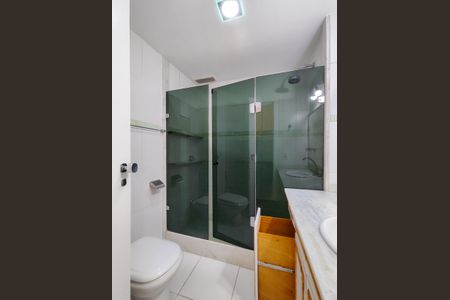 Apartamento à venda com 120m², 3 quartos e 2 vagasBanheiro Corredor