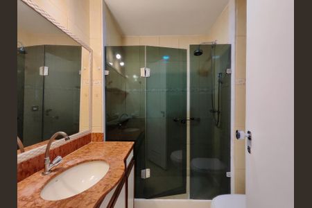 Apartamento à venda com 120m², 3 quartos e 2 vagasBanheiro da Suíte