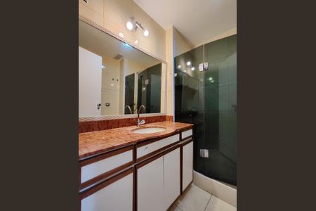 Apartamento à venda com 120m², 3 quartos e 2 vagasBanheiro da Suíte