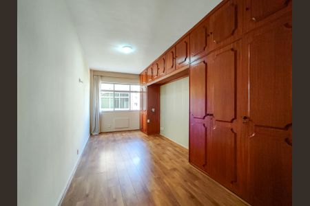 Apartamento à venda com 120m², 3 quartos e 2 vagasSuíte