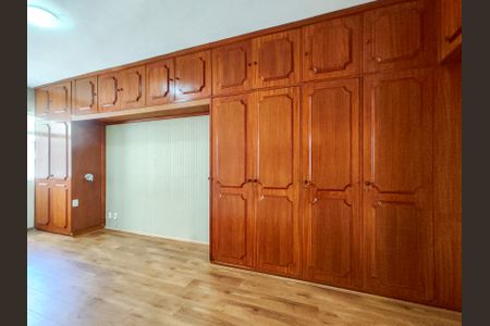 Apartamento à venda com 120m², 3 quartos e 2 vagasSuíte