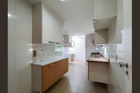 Apartamento à venda com 120m², 3 quartos e 2 vagasCozinha