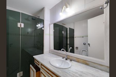 Apartamento à venda com 120m², 3 quartos e 2 vagasBanheiro Corredor