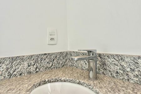 Apartamento à venda com 69m², 2 quartos e 1 vagaBanheiro Corredor