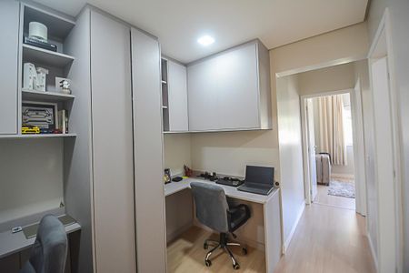 Apartamento à venda com 127m², 3 quartos e 2 vagasEscritório