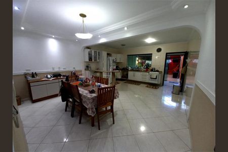 Casa à venda com 4 quartos, 176m² em Vila Pereira Barreto, São Paulo