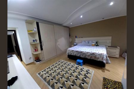 Casa à venda com 4 quartos, 176m² em Vila Pereira Barreto, São Paulo