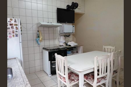 Casa à venda com 103m², 2 quartos e sem vaga