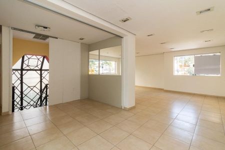 Casa à venda com 232m², 3 quartos e 3 vagas