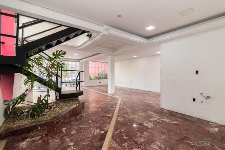 Casa à venda com 232m², 3 quartos e 3 vagas