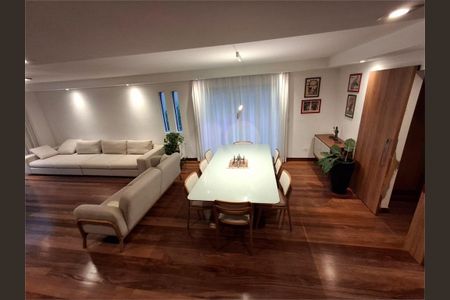 Casa à venda com 3 quartos, 249m² em Campo Belo, São Paulo