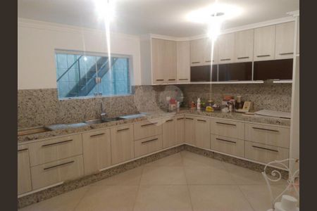 Casa à venda com 3 quartos, 200m² em Jardim Maristela, São Paulo