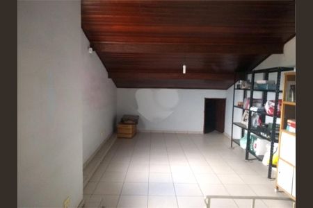 Casa à venda com 156m², 3 quartos e 4 vagas