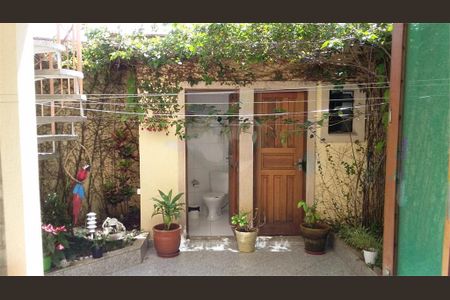 Casa à venda com 235m², 3 quartos e 4 vagas