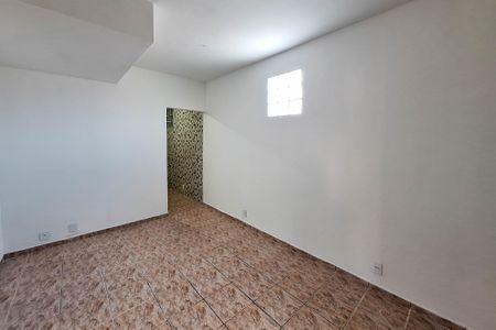 Casa para alugar com 40m², 1 quarto e sem vaga Casa para alugar com 40m², 1 quarto e sem vagaSala