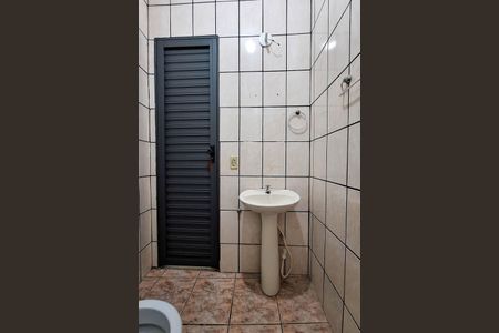Casa para alugar com 40m², 1 quarto e sem vaga Casa para alugar com 40m², 1 quarto e sem vagaBanheiro