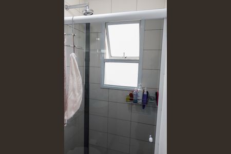 Apartamento à venda com 57m², 2 quartos e 1 vaga Apartamento à venda com 57m², 2 quartos e 1 vagaBanheiro da Suíte 2