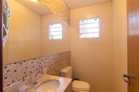 Casa para alugar com 170m², 2 quartos e 2 vagasLavabo