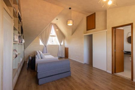 Casa para alugar com 170m², 2 quartos e 2 vagasÁtico